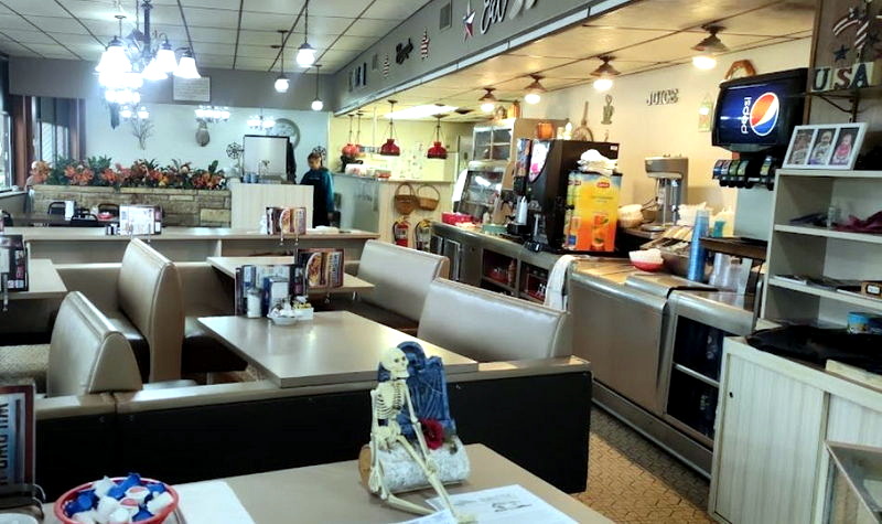 Wildwood Country Kitchen - From Web Listing (newer photo)